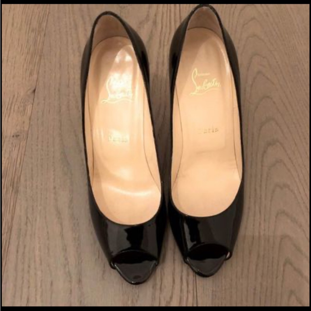 EUC Christian Louboutin size 39